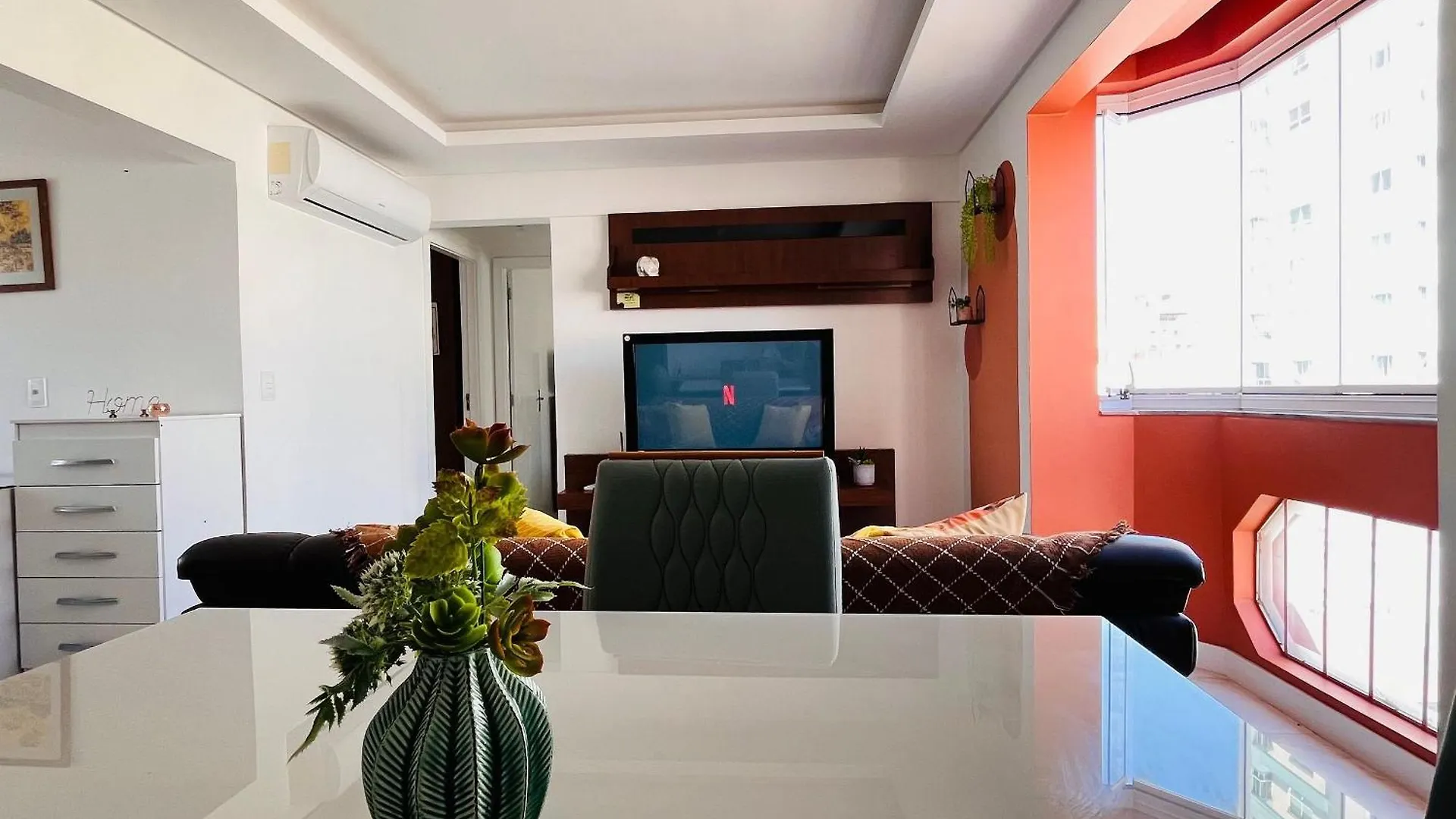 Curta! |197| Ape Central 2 Quartos Netflix Balneario Camboriu Brezilya