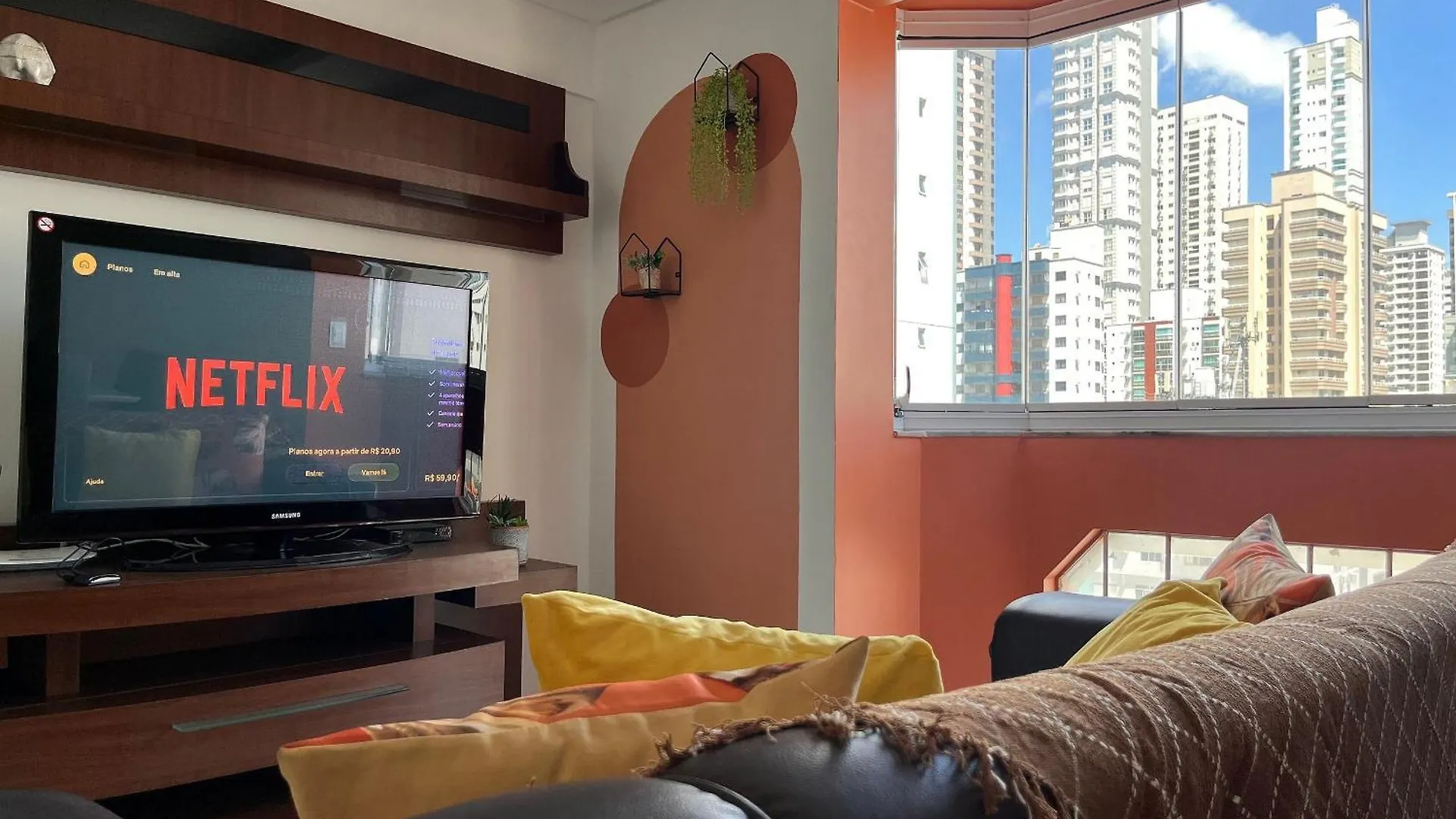 Curta! |197| Ape Central 2 Quartos Netflix Balneario Camboriu